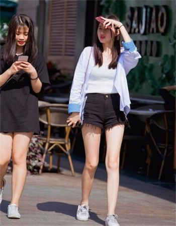 恋老嘻嘻12号微博