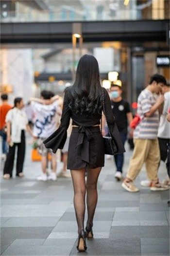 倚天屠龙夺艳记