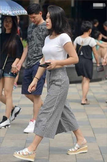 小学生吹潮视频