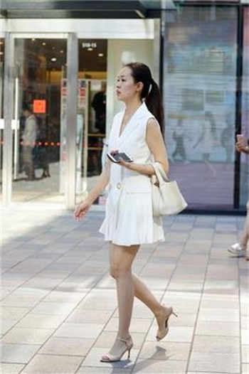 冯提莫为什么不在斗鱼了