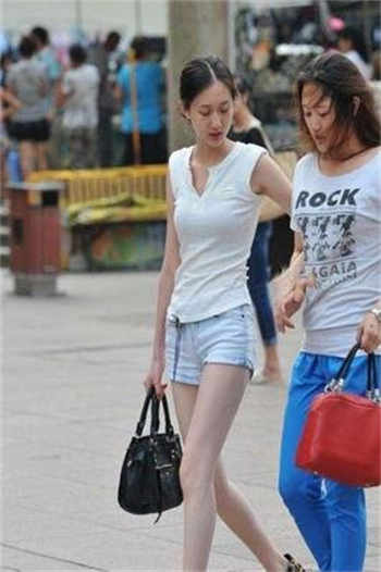 虫爱少女12集免费观看