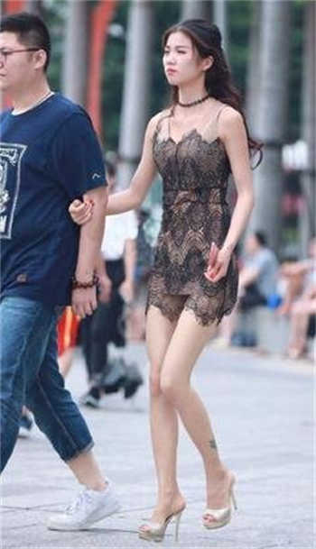 梨奈摘面具