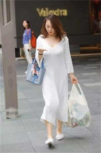 演出欧美玲