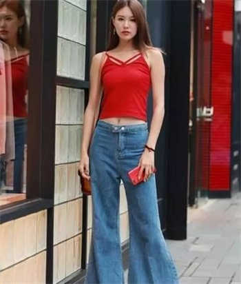 中学窗台门事件