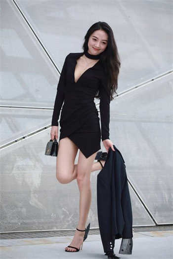 黄蓉吕大人十年后