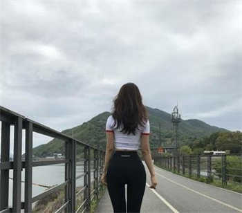 草莓味的小仙女sweet