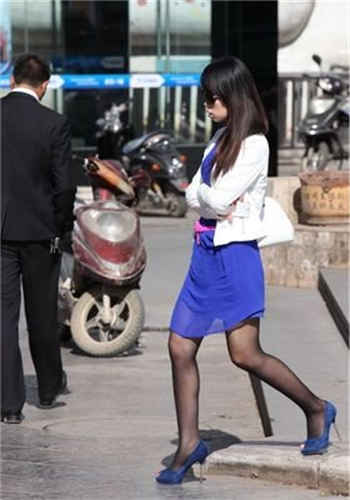 一夜新娘岳风是什么身份