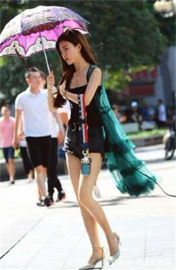 老师的甜美玉足小说