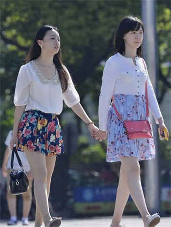 破解网页付费隐藏内容