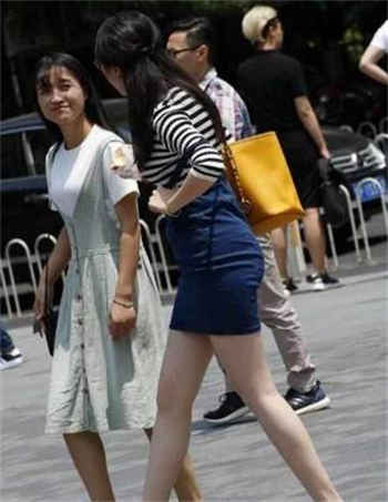 梁芸菲自拍照