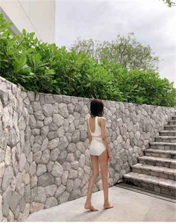 人肤蝇莲蓬乳图片