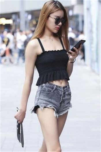 儿子家里没人用点力撞我