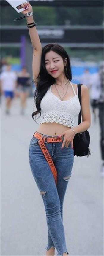 麻豆工作人员证件照