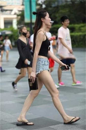 两个媳妇与公木鱼